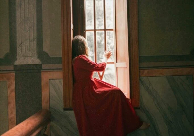 Image-2-Dec-2023-What-Wealthy-People-Know-About-Money-That-Ordinary-People-Dont