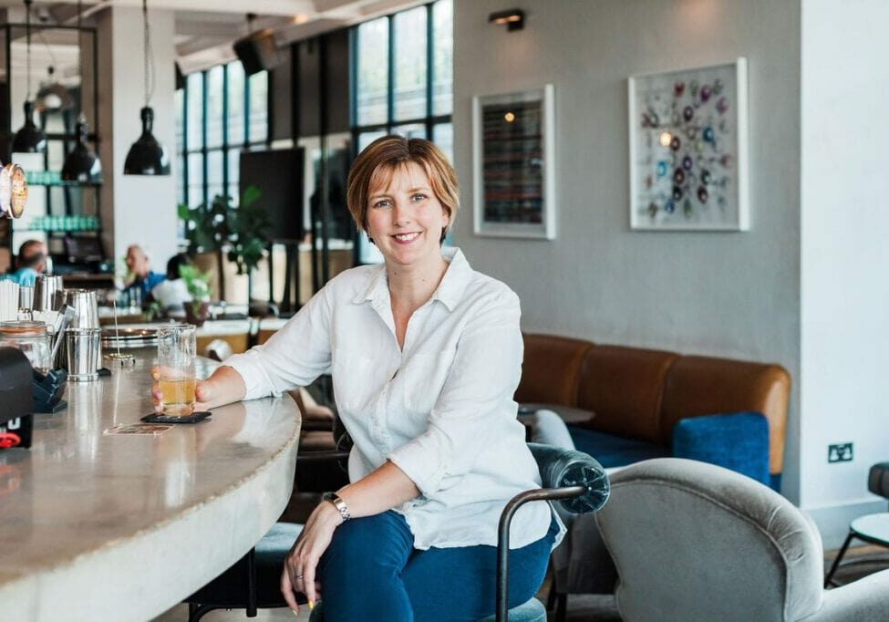 Image-2-Feb-2024-For-March-Financial-Adviser-Money-Coach-How-To-KNOW-The-Difference